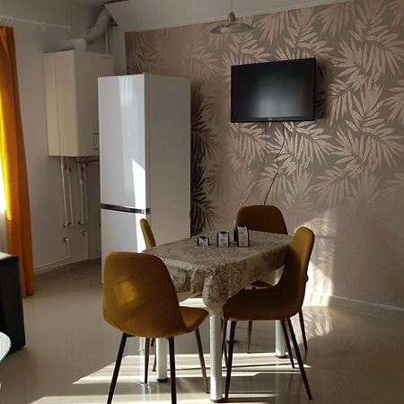Cosy 2 Bedroom Apartment In New Town Μπρασόβ Εξωτερικό φωτογραφία