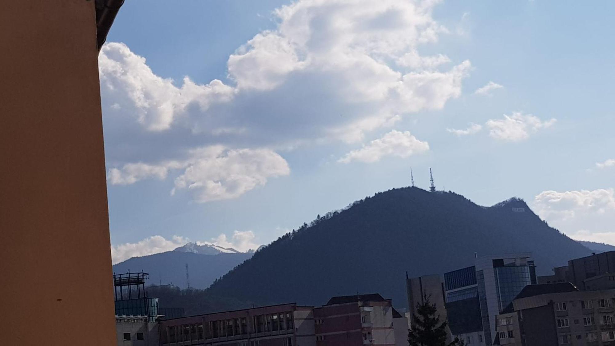 Cosy 2 Bedroom Apartment In New Town Μπρασόβ Εξωτερικό φωτογραφία