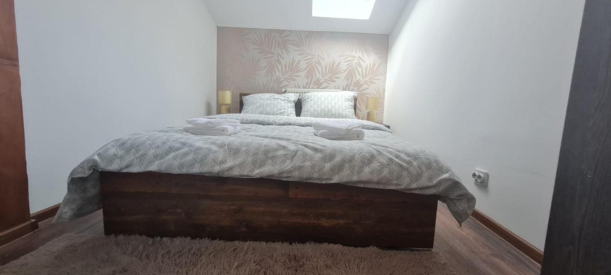 Cosy 2 Bedroom Apartment In New Town Μπρασόβ Εξωτερικό φωτογραφία