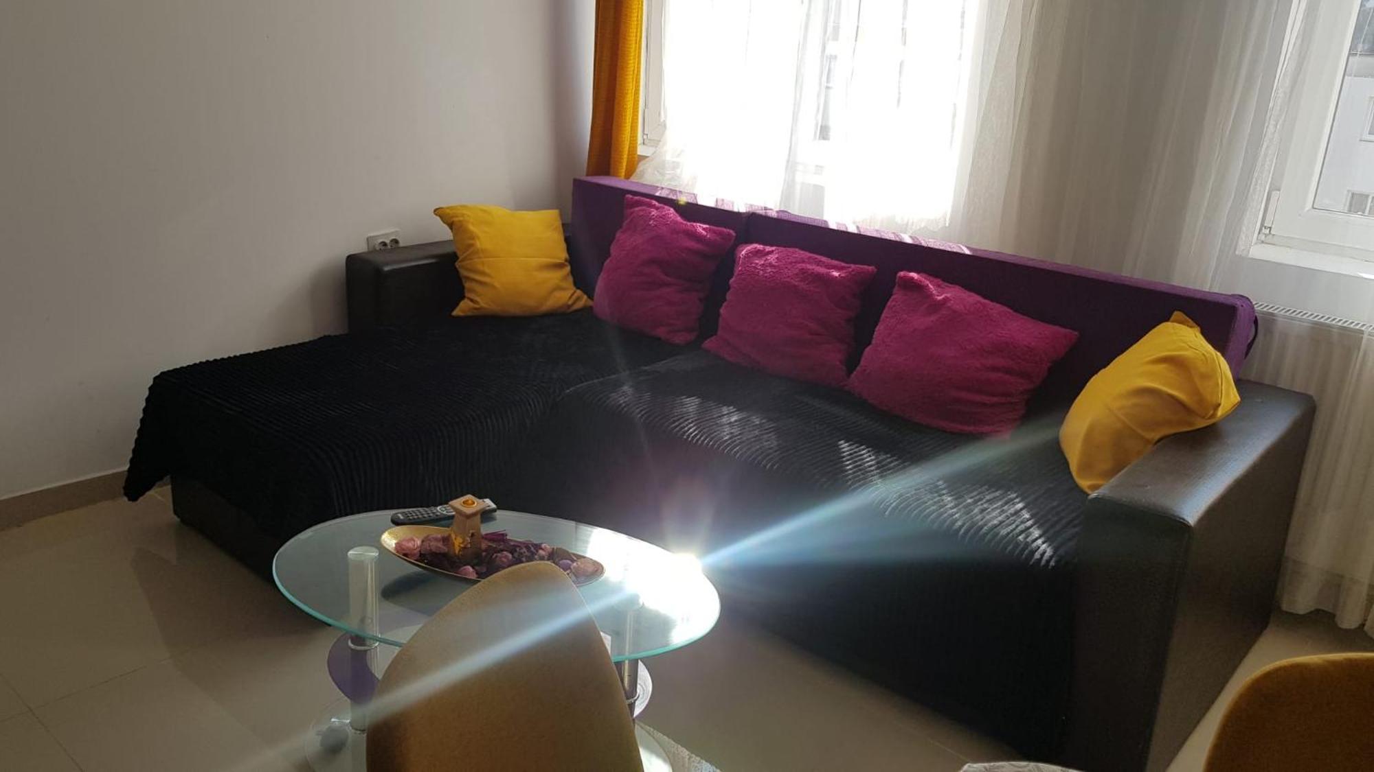 Cosy 2 Bedroom Apartment In New Town Μπρασόβ Εξωτερικό φωτογραφία